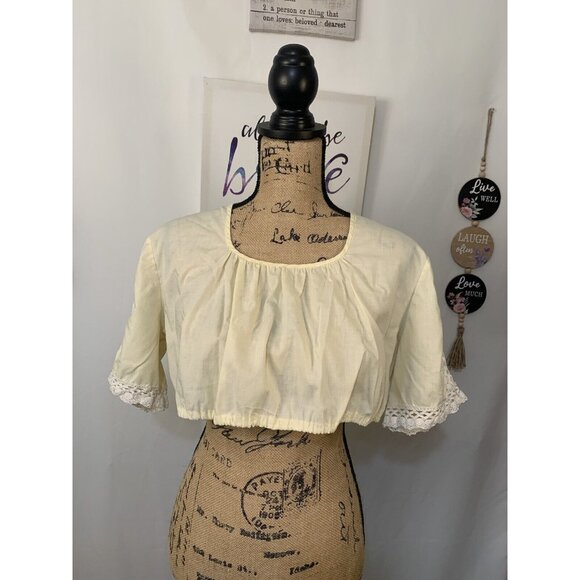 (E-144) Womens short sleeves crop top cream color‎ size M - Picture 3 of 7